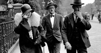 James Joyce ve Marcel Proust 1922’de tanışıp birbirlerinden sıkılmışlardı