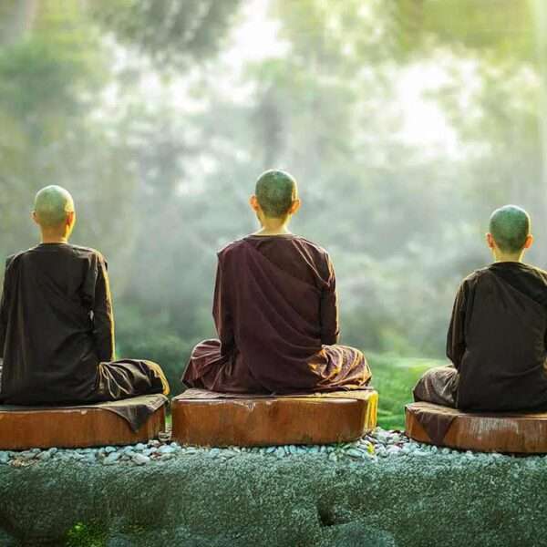 Budist Bir Ailede Yetişmiş Bir Agnostiğin Gözünden Mutluluk